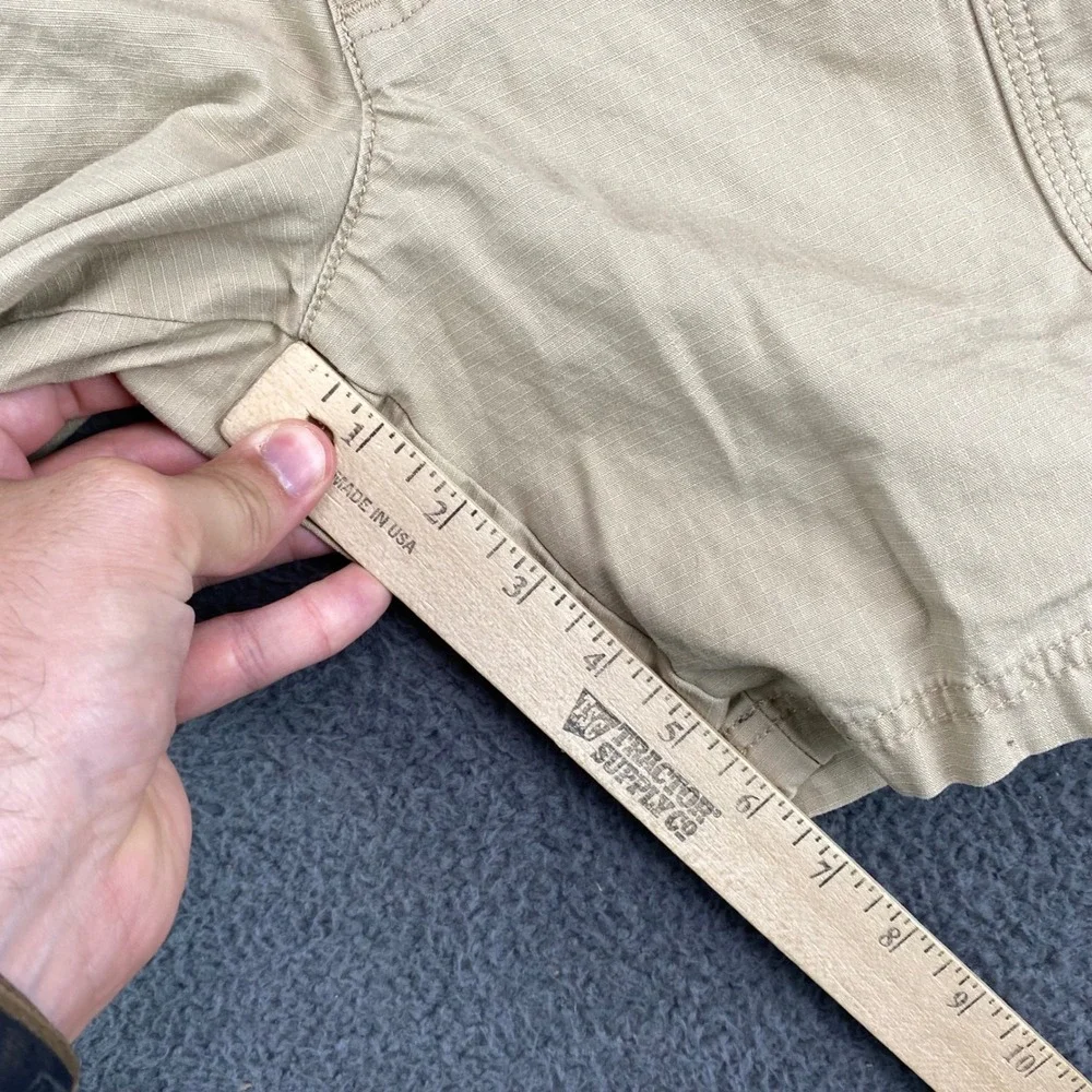 Magellan Big Texan Steak Ranch‎ Staff Shorts Womens Size 10 Tan Utility Outdoor